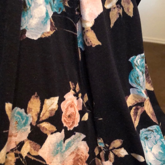 MTS Cold Shoulder Dress - Picture 7 of 7